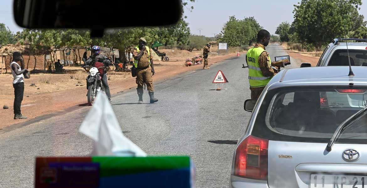 Polizeikontrollen in der Diözese Kaya in Burkina Faso.