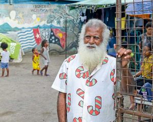 "Rainbow" - Regenbogen ist der Name des größten Geflüchteten-Camps in Port Moresby in Papua-Neuguinea.